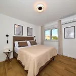 Nostro Porto With Pool Villa