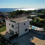 Villa Nostro Porto With Pool Kožino