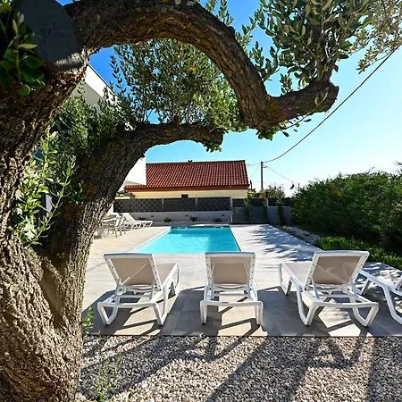 Nostro Porto With Pool