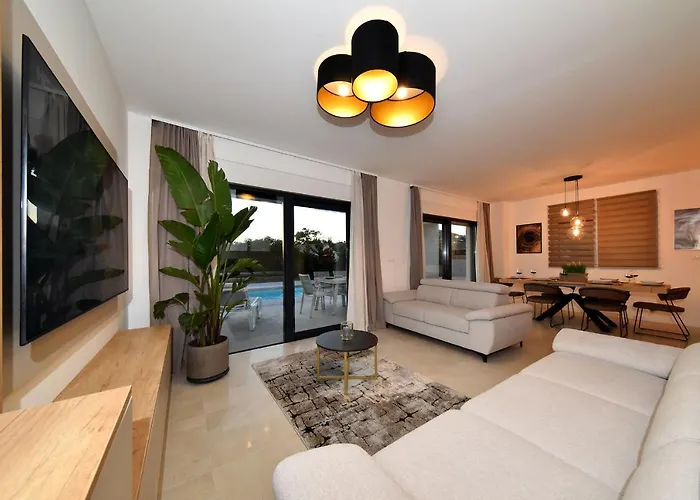 Nostro Porto With Pool * Kožino